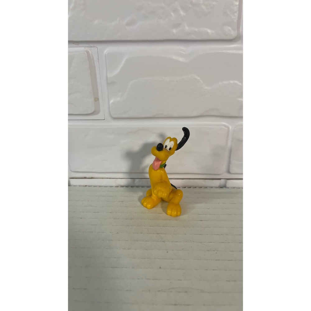 Disney Pluto Figure Unisex OS Yellow Sitting Dog Mini Collectible Toy